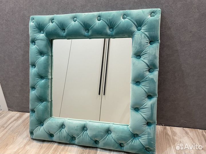 Зеркало в каретной стяжке