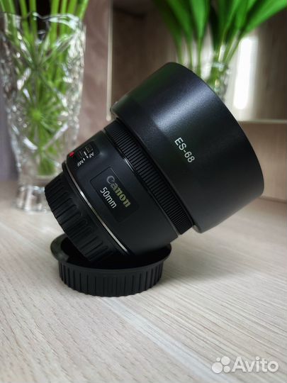 Объектив Canon EF 50mm f/1.8 STM