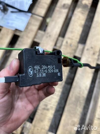 Активатор лючка бензобака Bmw 1 E87 N45B16 2005