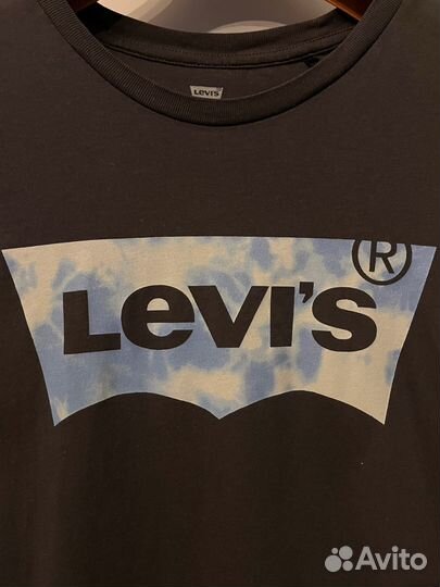 Футболка levis