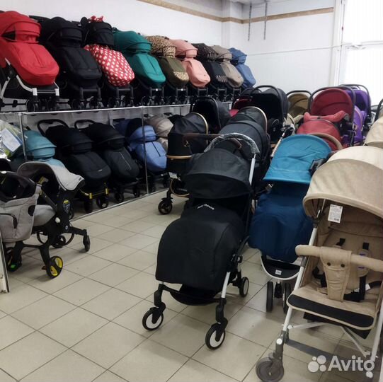Новая облегченная прогулочная коляска
