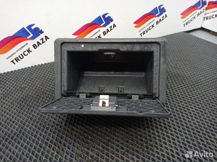 Бардачок Iveco Stralis