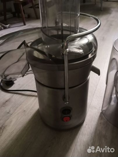 Продам соковыжималку Zelmer 476