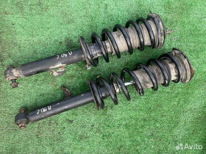 Амортизатор подвески передний Toyota Mark 2 JZX90