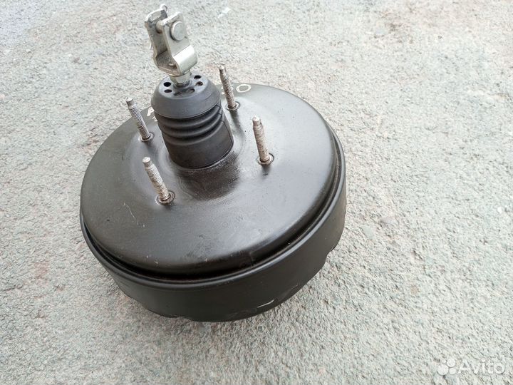 Вакуумный усилитель Avensis 250 левый руль 2002-10