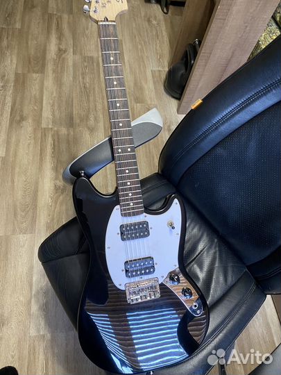 Электро гитара Fender squier bullet mustang hh