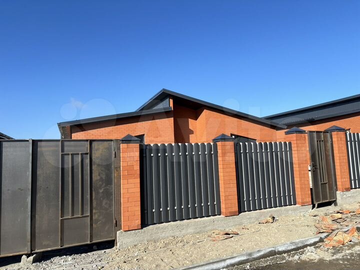 Дом 220 м² на участке 4,5 сот.