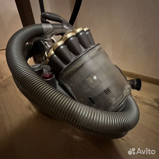 Пылесос Dyson