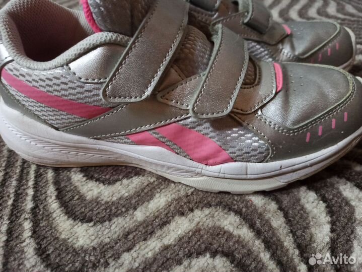 Кроссовки для девочки