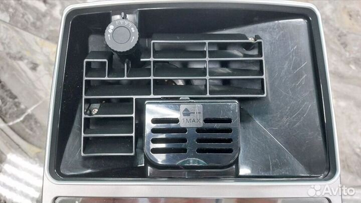 Кофемашина Delonghi ecam.250.23.SB