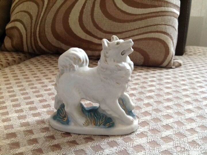 Собака фарфор