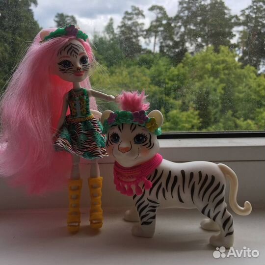 Куклы энчантималс. Девочка белый тигр с питомцем