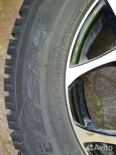 Toyo Observe GSi-5 235/65 R17 104Q