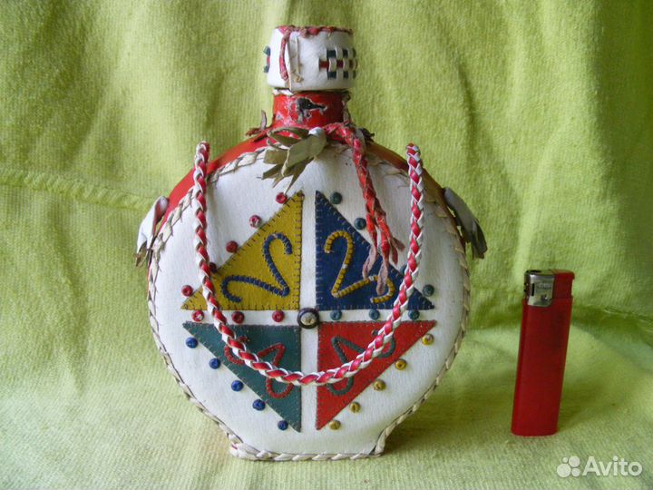 Бутылка / Штоф стеклянный в натуральной коже