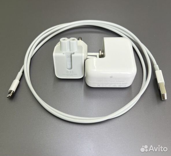 Зарядка на iPhone и iPad 12w
