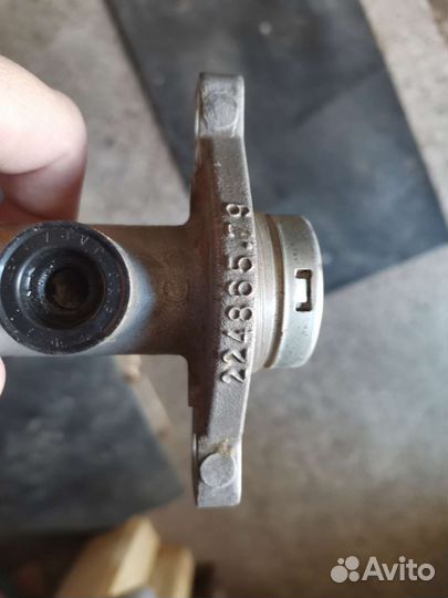 Главный тормозной цилиндр сцепления нисан примера