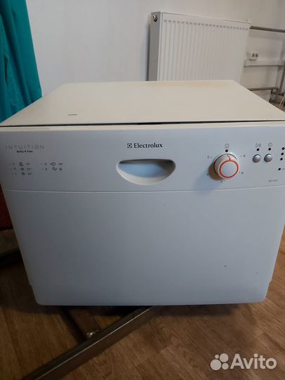 Компактная посудомойка Electrolux ESF 2420