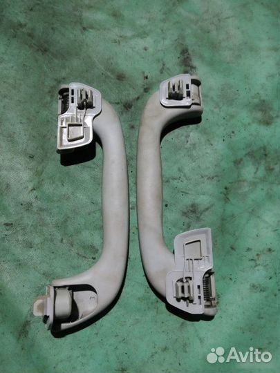 Ручка потолка Mazda 3 BK