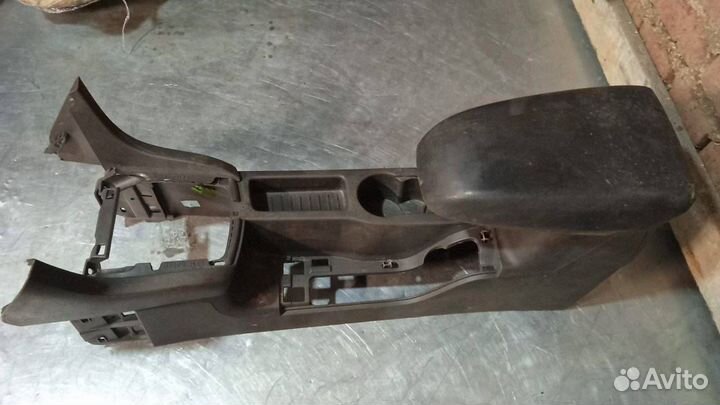 Консоль центральная Ford Focus 2 2005 4M5XA04584B