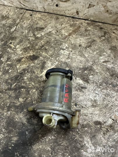 Бачок гур Toyota Rav4 XA 20