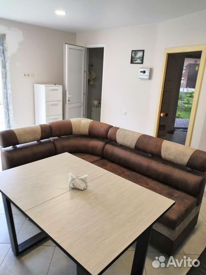 Угловой диван бу