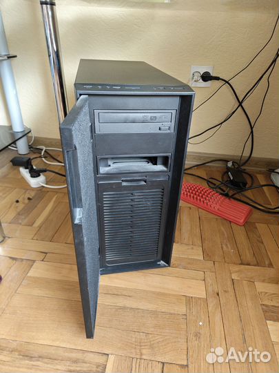 Компьютер системный блок