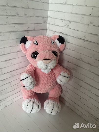 Вязаная розовая пантера