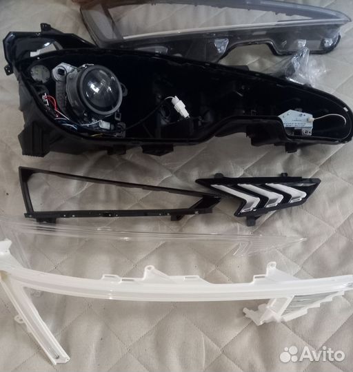 Фара правая на hyundai elantra 6 AD
