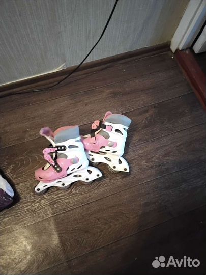 Роликовые коньки