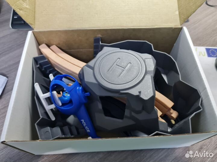 Тоннель-пещера для деревянной жд