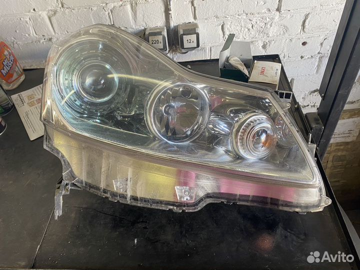 Фара правая infiniti м35