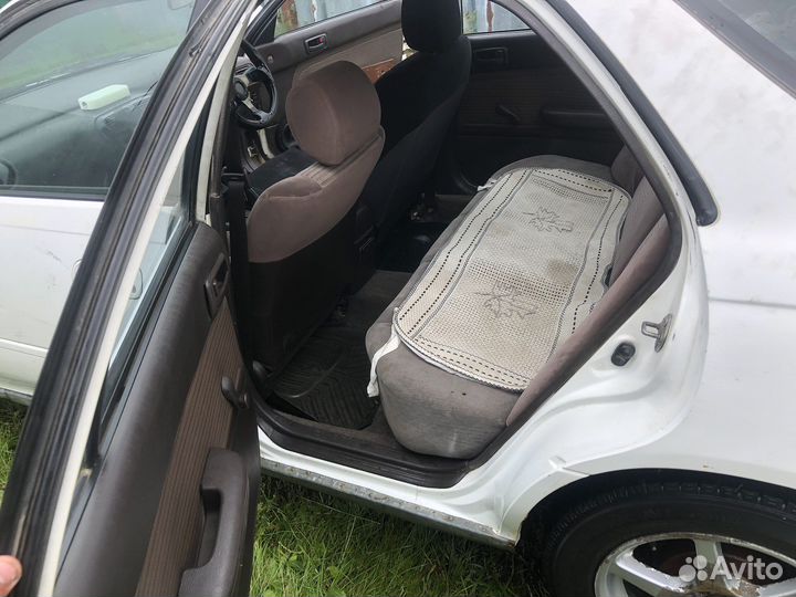 Toyota Carina 2.0 МТ, 1994, битый, 361 465 км
