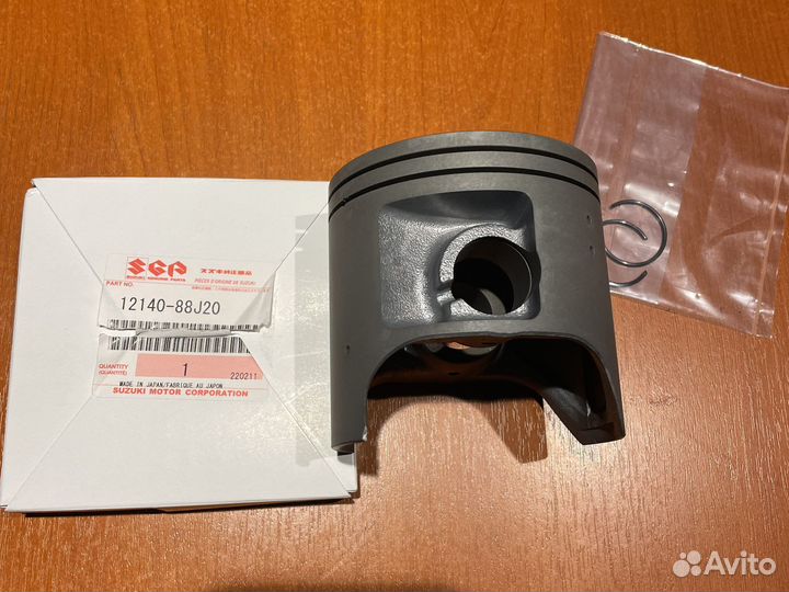 Оригинал поршень М800 3007-877 (2010г.+)