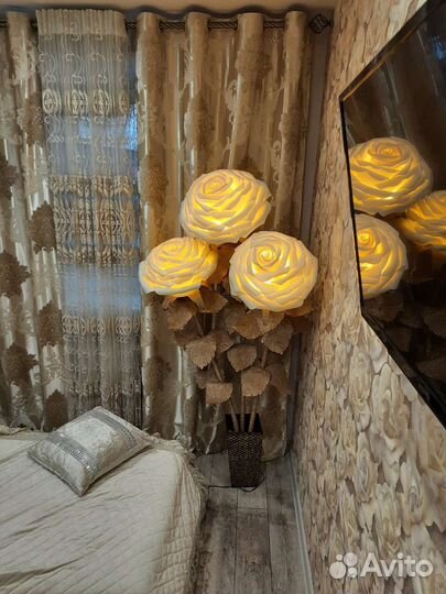 Ростовые цветы,светильники