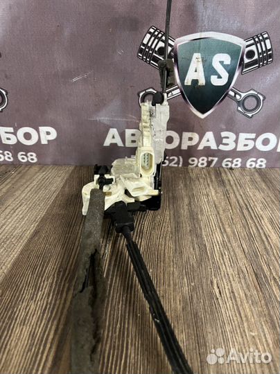 Замок двери Porsche panamera 970