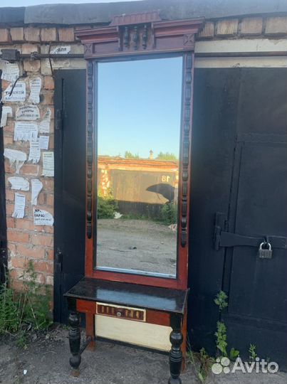 Зеркало старинное