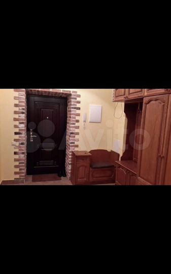 2-к. квартира, 80 м², 7/10 эт.