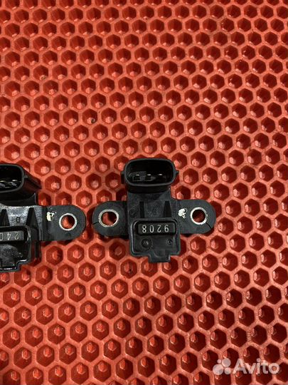 Датчик коленвала Mitsubishi Carisma (оригинал)