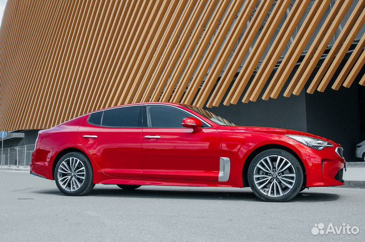 Аренда автомобиля Kia Stinger 2.0 АКПП