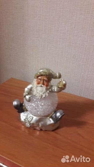 Елочные игрушки и сувениры