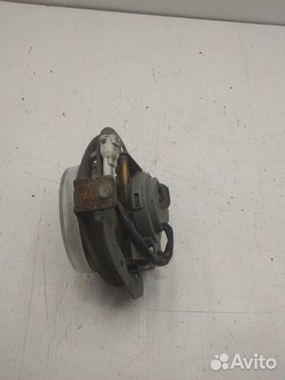 Фара противотуманная правая Mitsubishi Pajero Io