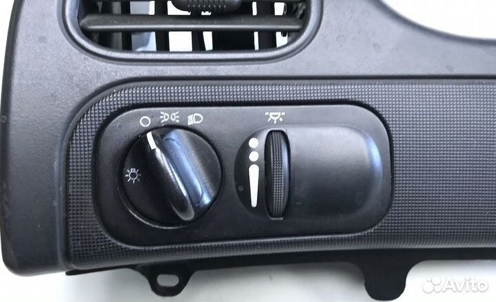 Додж Интерпид Панель салона