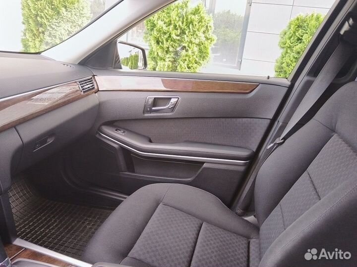 Mercedes-Benz E-класс 2.1 AT, 2009, битый, 240 500 км
