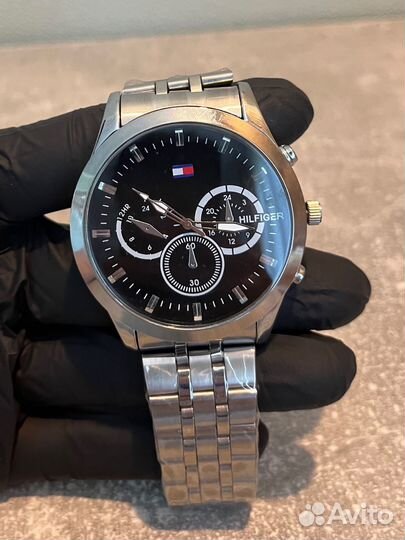 Часы Tommy Hilfiger