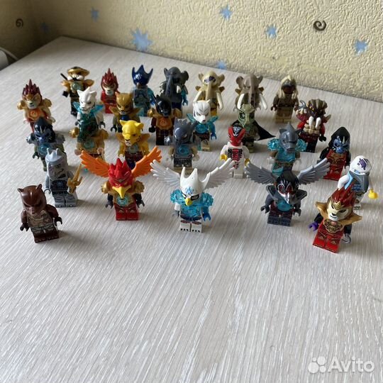 Lego россыпью с фигурками chima