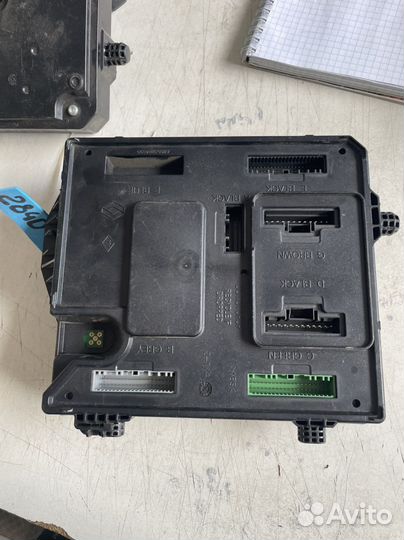 Блок комфорта Renault Megane 3 / Fluence