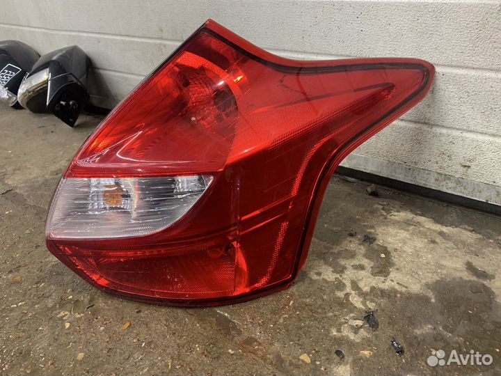 Ford Focus 3 - Фонарь задний правый