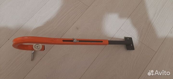 Крепления для датчика эхолота