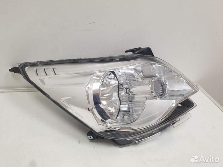 Фара правая Chevrolet cobalt Ravon r4