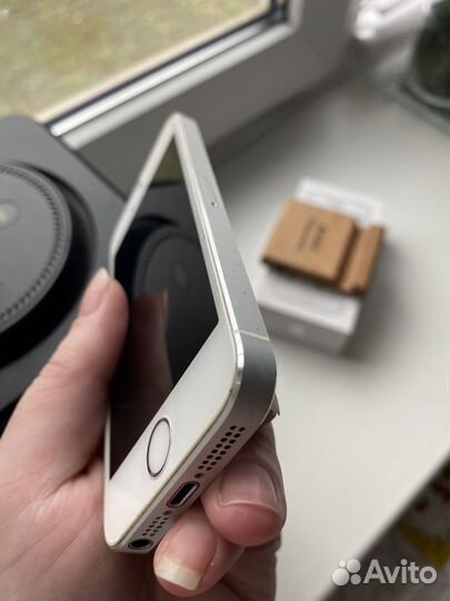 Телефон iPhone 5s